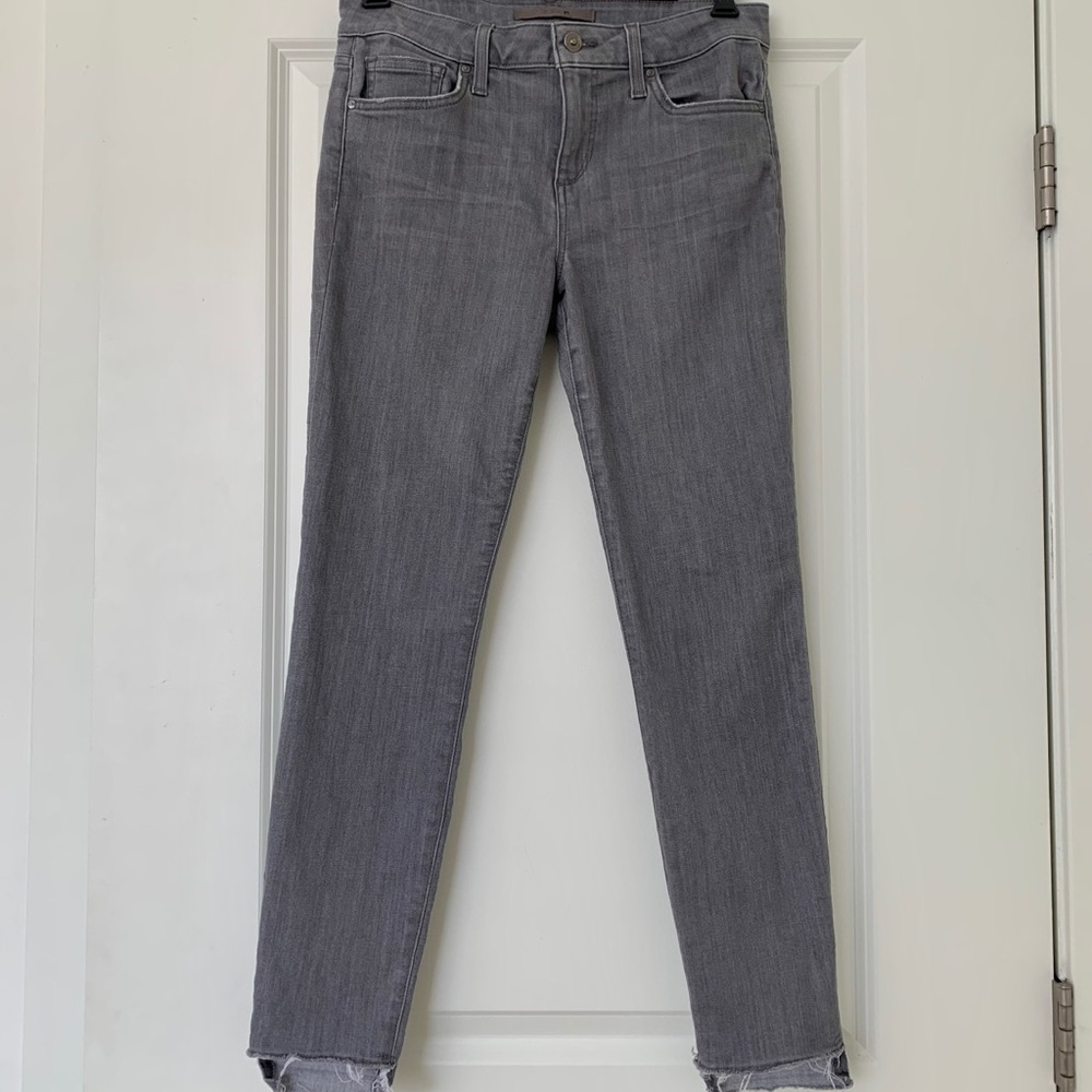 Joe’s grey stretchy skinny jeans